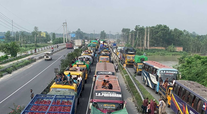 ঢাকা-টাঙ্গাইল-যমুনা সেতু মহাসড়কে ২৩ কিলোমিটার যানজট