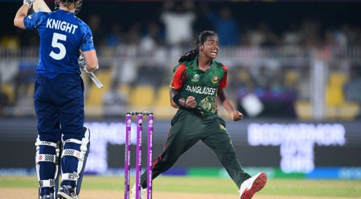 ইংলিশদের বিপক্ষে পারলো না টাইগ্রেসরা