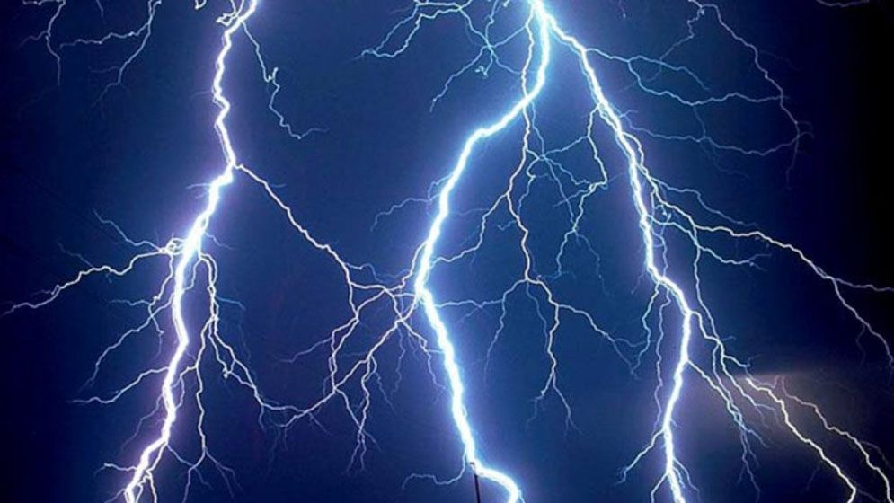 বজ্রপাতে ১৩ জনের মৃত্যু,  কে কেথায় কী অবস্থায় ছিল