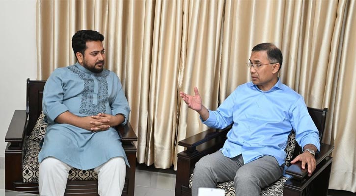 নাহিদ ইসলামের সঙ্গে যে কথা হলো তারেক রহমানের