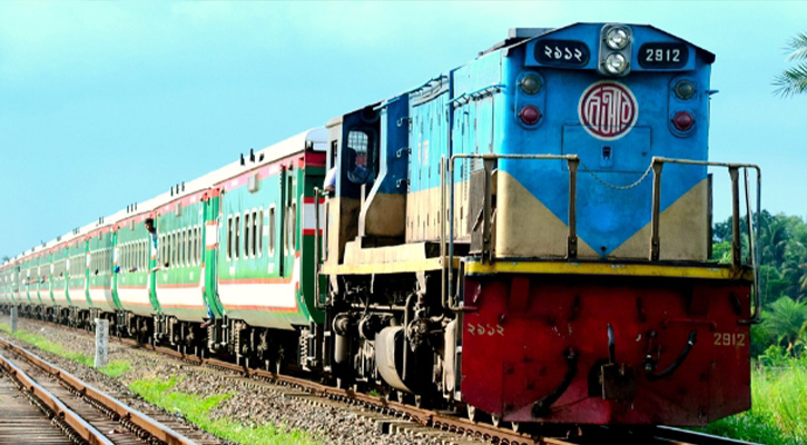 ট্রেন থেকে নামতে গিয়ে পুলিশ সদস্যের ২ পা বিচ্ছিন্ন