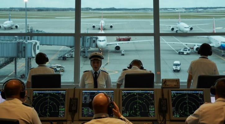 যুক্তরাষ্ট্রজুড়ে শত শত ফ্লাইট বাতিলের কারণ কী