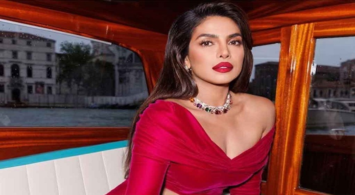 হলিউড সিনেমায় কত পারিশ্রমিক নেন প্রিয়াঙ্কা