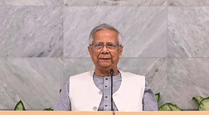 সীমান্তে অতন্দ্র প্রহরীর দায়িত্ব পালন করছে বিজিবি: প্রধান উপদেষ্টা