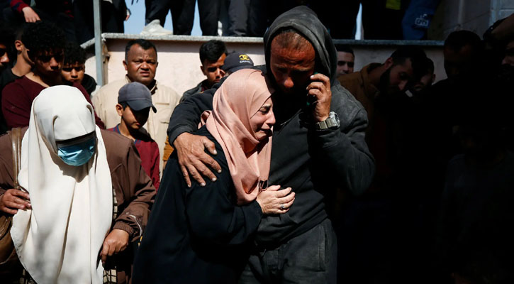 যুদ্ধবিরতির মধ্যেও গাজায় ইসরায়েলের নির্বিচার হামলা চলছে