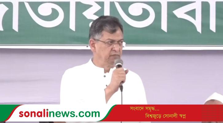 আইনশৃঙ্খলা নিয়ন্ত্রণে সব বাহিনী পূর্ণ শক্তি দিয়ে কাজ করছে: স্বরাষ্ট্রমন্ত্রী